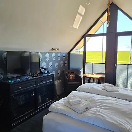 Black-pearl In Erster Seereihe Direkt An Der Lagune